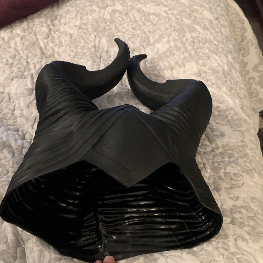 Disney Maleficent Deluxe Headpiece - Picture 2 of 2